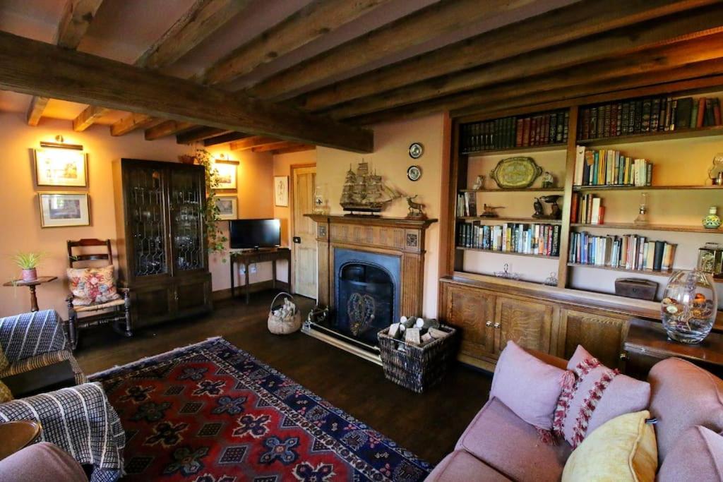 Characterful Yorkshire Cottage, Beautiful Views エクステリア 写真