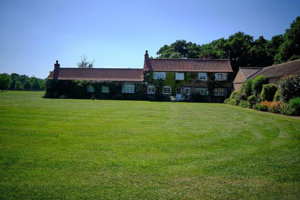 Characterful Yorkshire Cottage, Beautiful Views エクステリア 写真